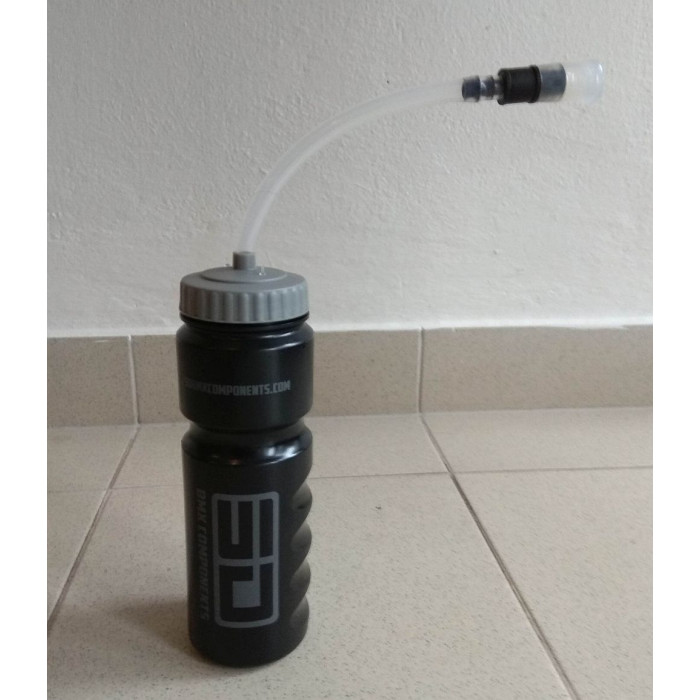 SD - Watter Bottle with straw - láhev s hadičkou 0,7 L